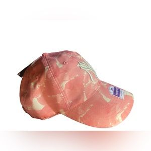 Women’s pink Camouflage New York Mets baseball hat/ cap authentic MBL…